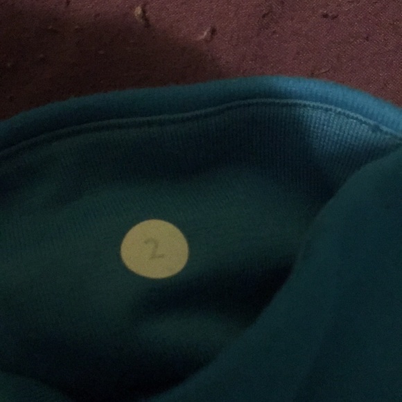 Lululemon size 2 pants - Picture 3 of 5